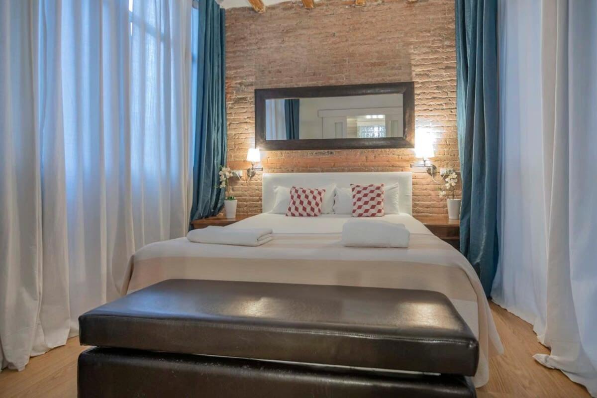 Exclusive 2 Bedroom Apartment In The City Center Barcelona Eksteriør billede