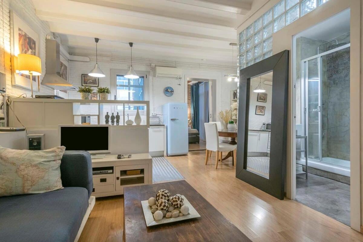 Exclusive 2 Bedroom Apartment In The City Center Barcelona Eksteriør billede