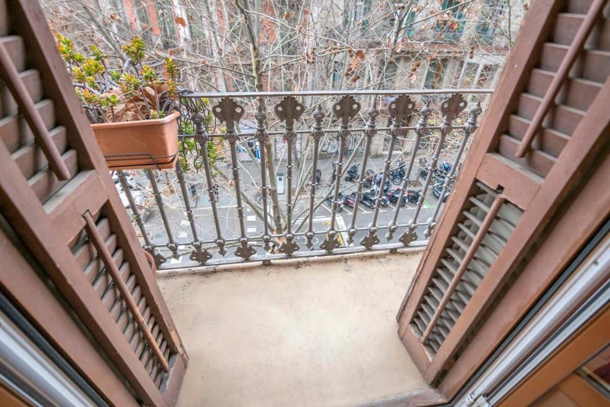 Exclusive 2 Bedroom Apartment In The City Center Barcelona Eksteriør billede