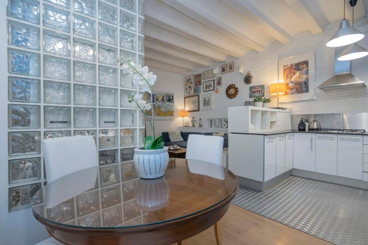 Exclusive 2 Bedroom Apartment In The City Center Barcelona Eksteriør billede